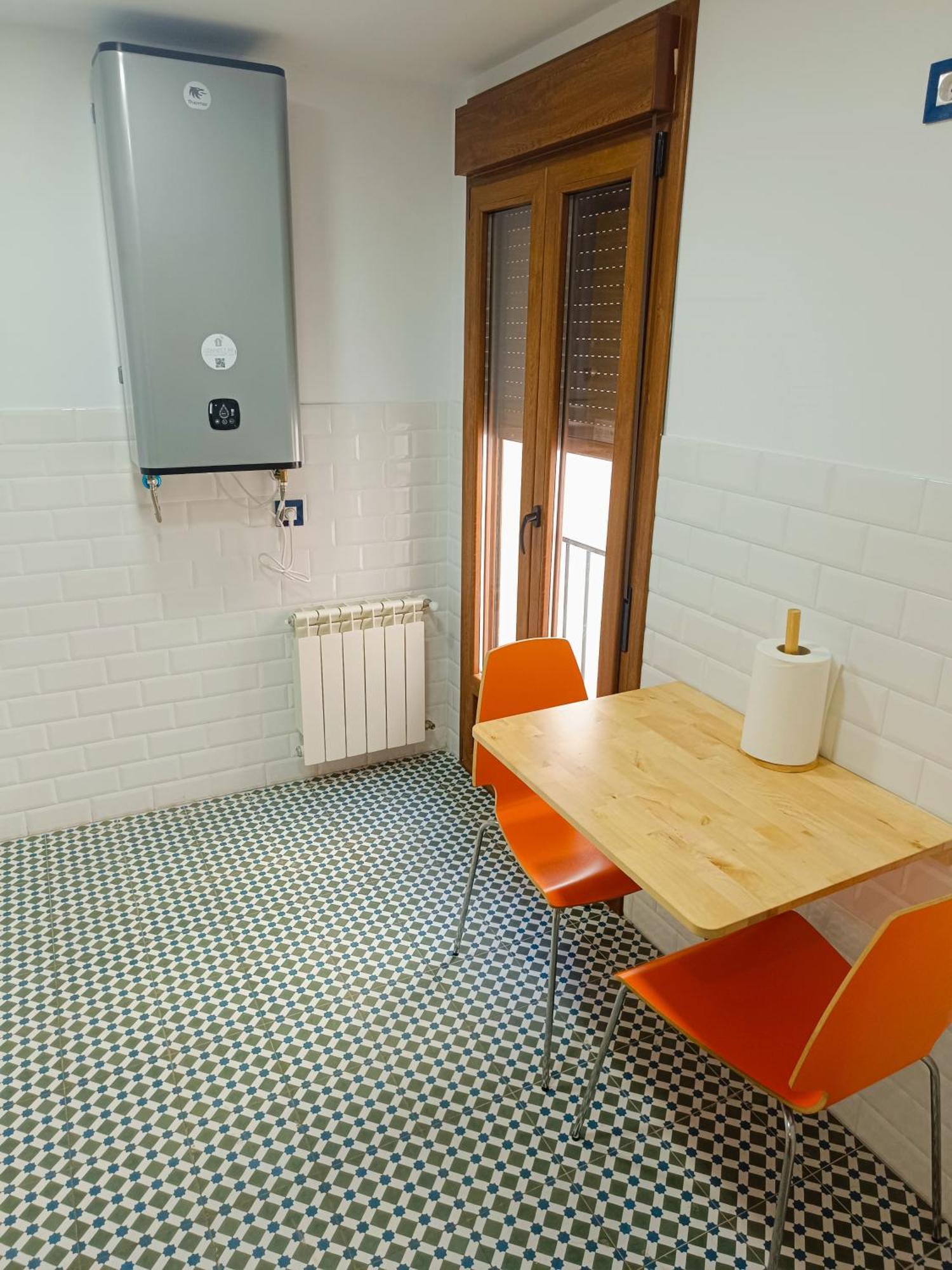 Al-Qazeres Suites Caces 外观 照片