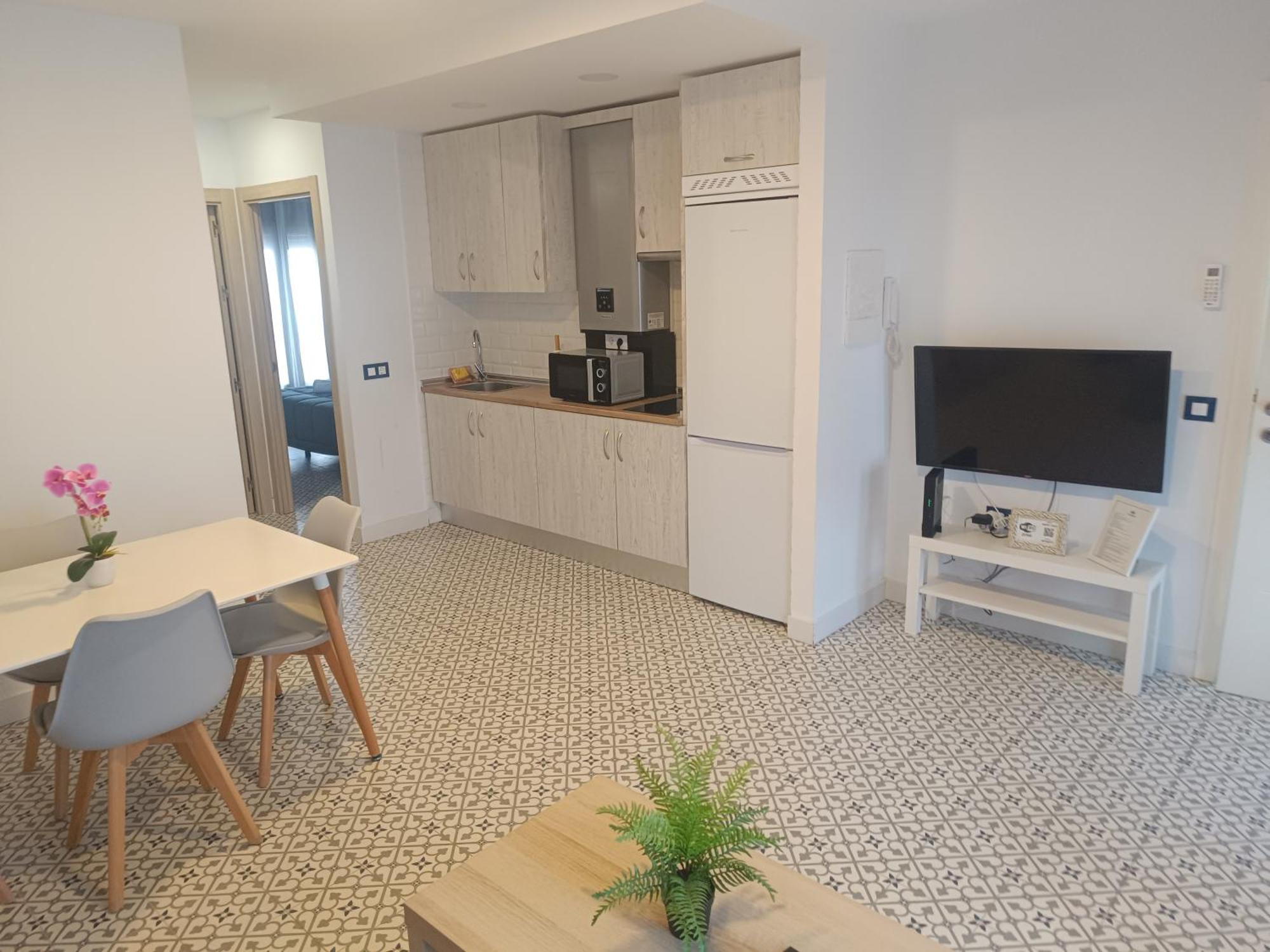 Al-Qazeres Suites Caces 外观 照片