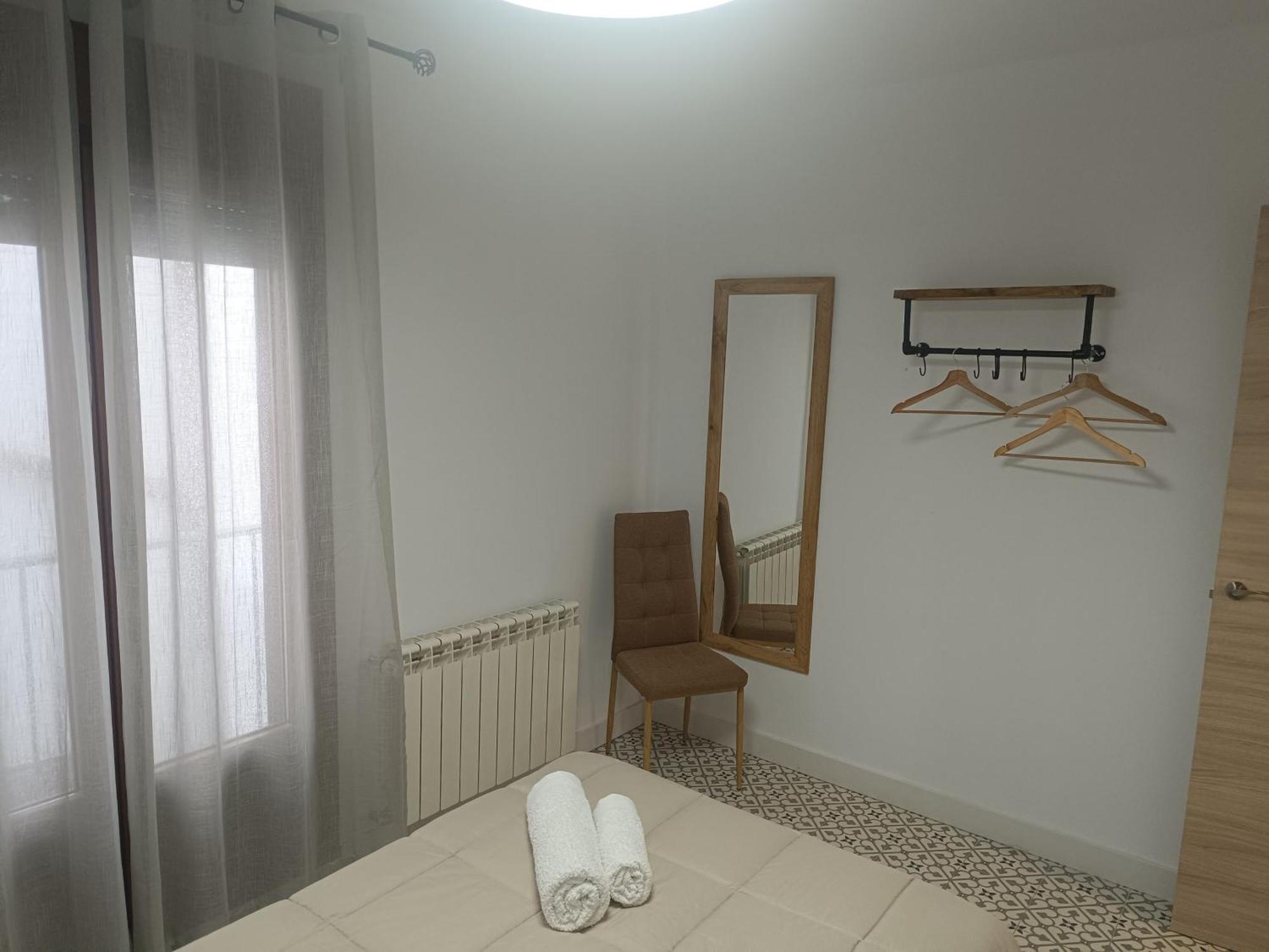 Al-Qazeres Suites Caces 外观 照片